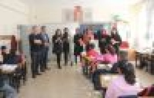 Ev hanımlarından alkışlanacak davranış