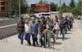 FETÖ/PDY mensubu 11 kişi tutuklandı