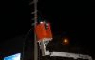 Fırtına elektrik tellerini kopardı