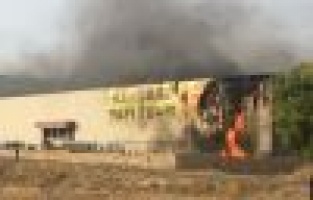 Fuar merkezinde korkutan yangın