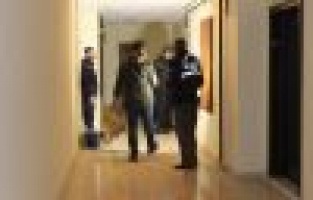 Fuhuş tartışması sonrası evi kurşunladılar