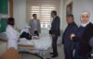 GENEL SEKRETER ÖZ İLE HASTANE YÖNETİCİSİ DOĞAN, HASTALARI ZİYARET ETTİ