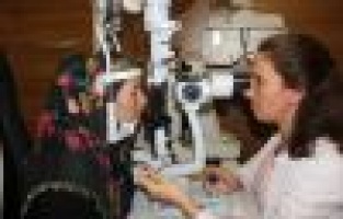 Görmeyen gözler kornea nakli ile görüyor