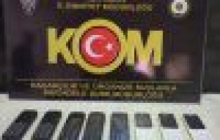 Gümrük kaçağı cep telefonu ele geçirildi