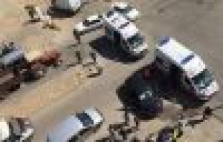 Hafif ticari araç ile otomobil çarpıştı: 5 yaralı