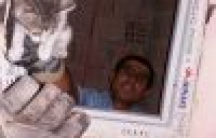 Havalandırma Boşluğuna Düşen Yavru Kedi Kurtarıldı