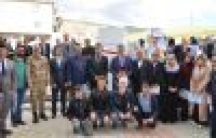 Hem okuyarak öğrendiler hem de ödüllerini kazandılar