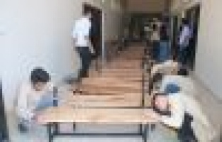 Hem okuyorlar hem de üretiyorlar