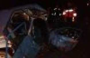 İki otomobil çarpıştı: 1 ölü, 1 yaralı