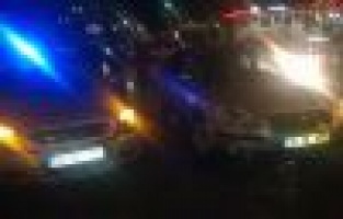 İki Otomobil Çarpıştı: 1 Yaralı