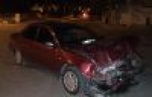 İki otomobil çarpıştı: 2 yaralı