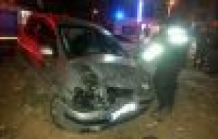 İki otomobil çarpıştı: 2 Yaralı