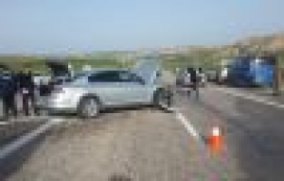 İki otomobil çarpıştı: 4 yaralı