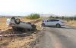 İki otomobil kafa kafaya çarpıştı: 4 yaralı