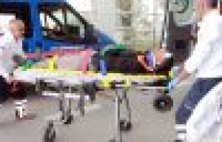 İki otomobil kafa kafaya çarpıştı: 8 yaralı