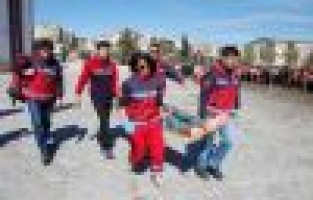 İLKÖĞRETİM OKULUNDA DEPREM TATBİKATI