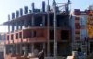 İnşaat İşçilerinin Tehlikeli Çalışması