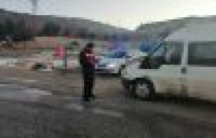 Jandarma ekipleri işçi taşıyan araçlarda denetim yaptı