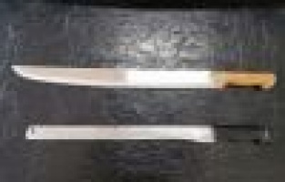 Jandarma ekipleri şüpheli araçta pala ele geçirdi