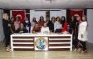 Kadınlar endüstriyel ürünler ile tasarımı öğreniyor