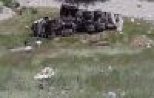 Kamyon şarampole yuvarlandı: 1 yaralı