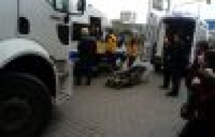 Kamyon yolcu minibüsüne çarptı: 3 Yaralı 