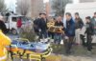 Kamyonet park halindeki minibüse çarptı: 1 yaralı