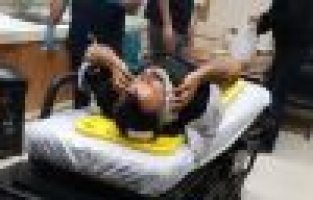 Kamyonet şarampole devrildi: 3 yaralı