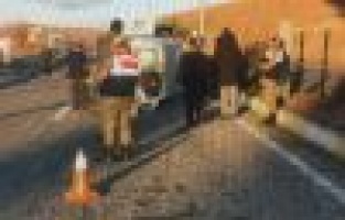 Kamyonet takla attı: 1 ölü, 1 yaralı 