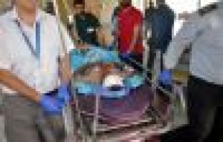 Kanlar İçerisinde Polis Merkezine Sığındı