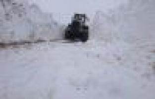 Kar yağışı etkisini sürdürüyor