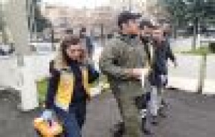 Kayganlaşan yolda motosiklet devrildi: 1 yaralı