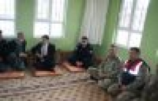 KAYMAKAM EFENDİOĞLU'NDAN ŞEHİT AİLESİNE ZİYARET