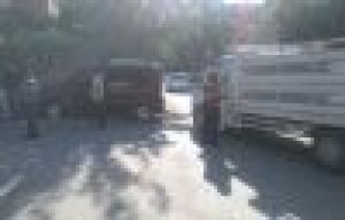 Kazada savrulan araç bahçe duvarına çarparak durabildi