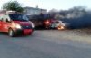 Kontrolden Çıkan Otomobil Alev Aldı: 6 Yaralı