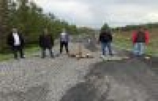 Köylüler kendilerini karantinaya aldı