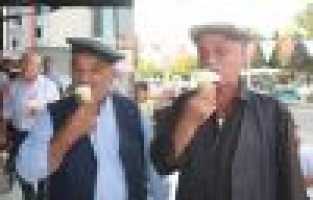 Maraş dondurmasına Adıyamanlılar büyük ilgi gösterdi