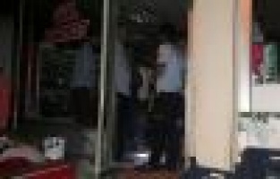 Markette çıkan yangın korkuttu