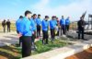 Merhum hentbolcular mezarları başında anıldı
