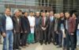 Milletvekillerinden Hastaneye Ziyaret