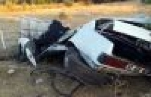 Minibüs ile otomobil çarpıştı: 1 ölü, 2 yaralı 