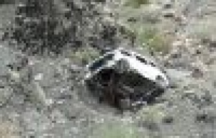 Minibüs uçuruma yuvarlandı: 1 yaralı