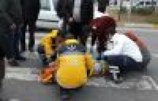 Minibüs yayaya çarptı