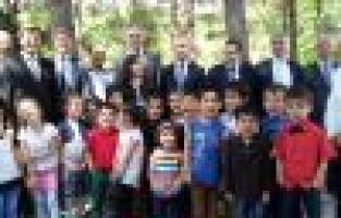 MİNİKLERİN SERGİSİ BÜYÜK BEĞENİ TOPLADI