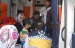 Motosiklet Devrildi: 2 Yaralı