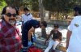 Motosiklet devrildi: 2 yaralı