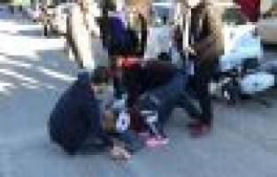 Motosiklet ile otomobil çarpıştı: 1 Yaralı