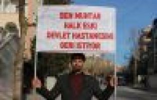 Muhtardan pankartlı hastane talebi