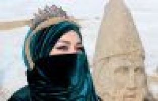 Nemrut Dağı mankenleri ağırladı 