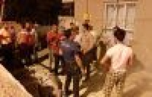 Odunluğunda çıkan yangın korkuttu